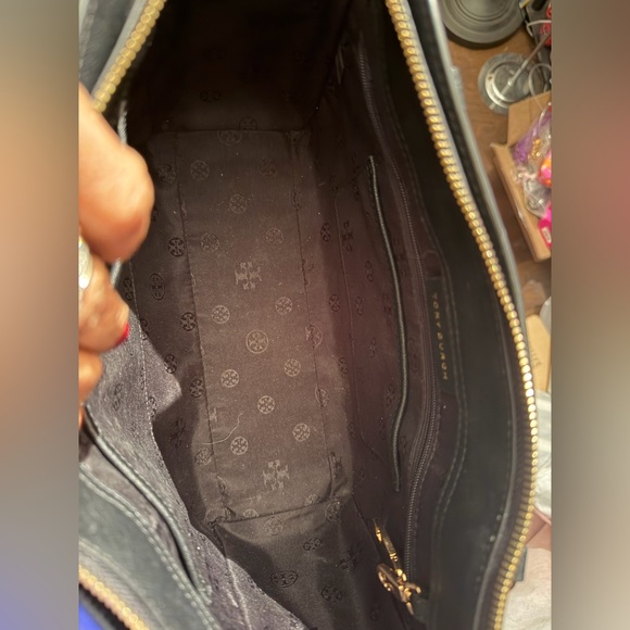 🎒🎒Tory Burch Emerson Small Top Zip Tote - Picture 9 of 16